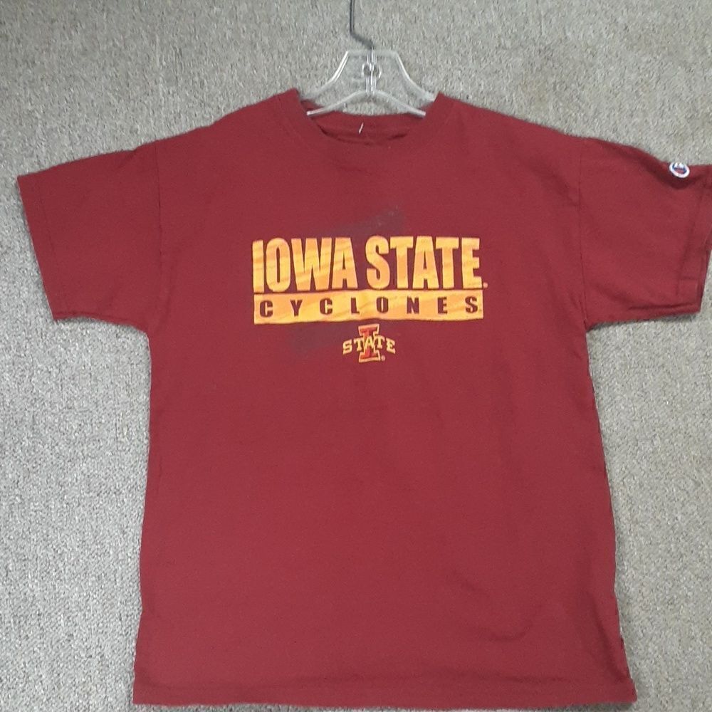 ‎Iowa Cyclones kids size YM(8)short sleeve t shirt.